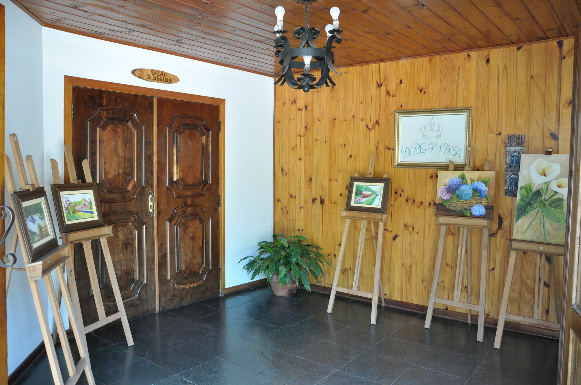 Hotel Vila Regina Campos do Jordão Exterior foto